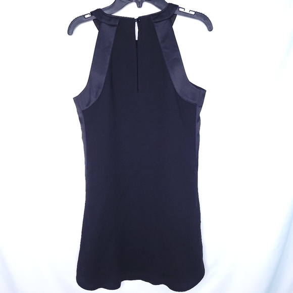 WHITE HOUSE BLACK MARKET Women's Black Sleeveless Top With Keyhole Back Size 2 - Picture 12 of 12